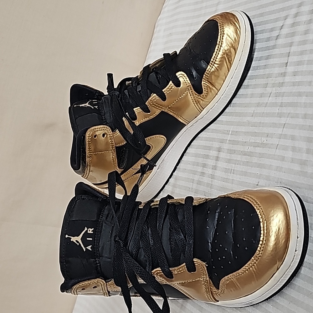 NIKE AIR JORDAN 1 MID YOUTH SNEAKERS BFPM-04-225